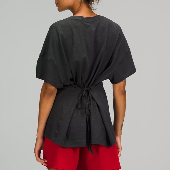 LULULEMON Heathered Black Side Tie V-Neck T-Shirt 10 - Picture 3 of 12